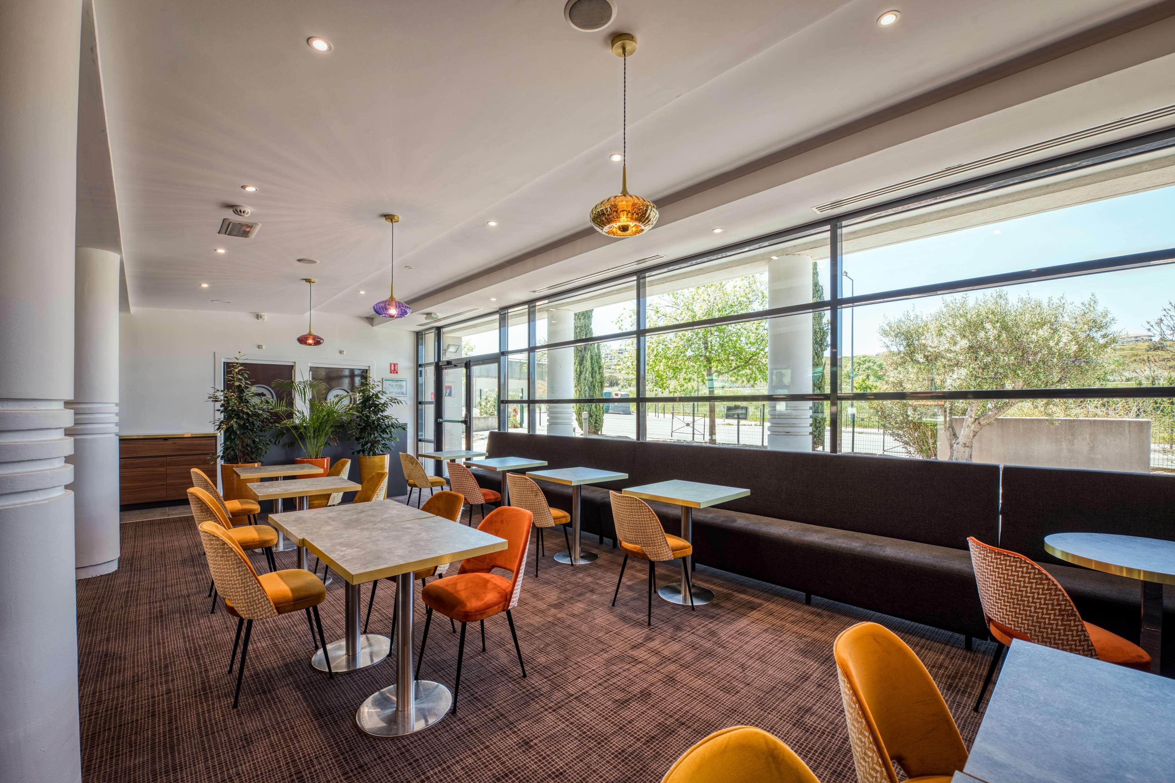 Mercure Aix-En-Provence La Duranne Gare Tgv Exterior foto