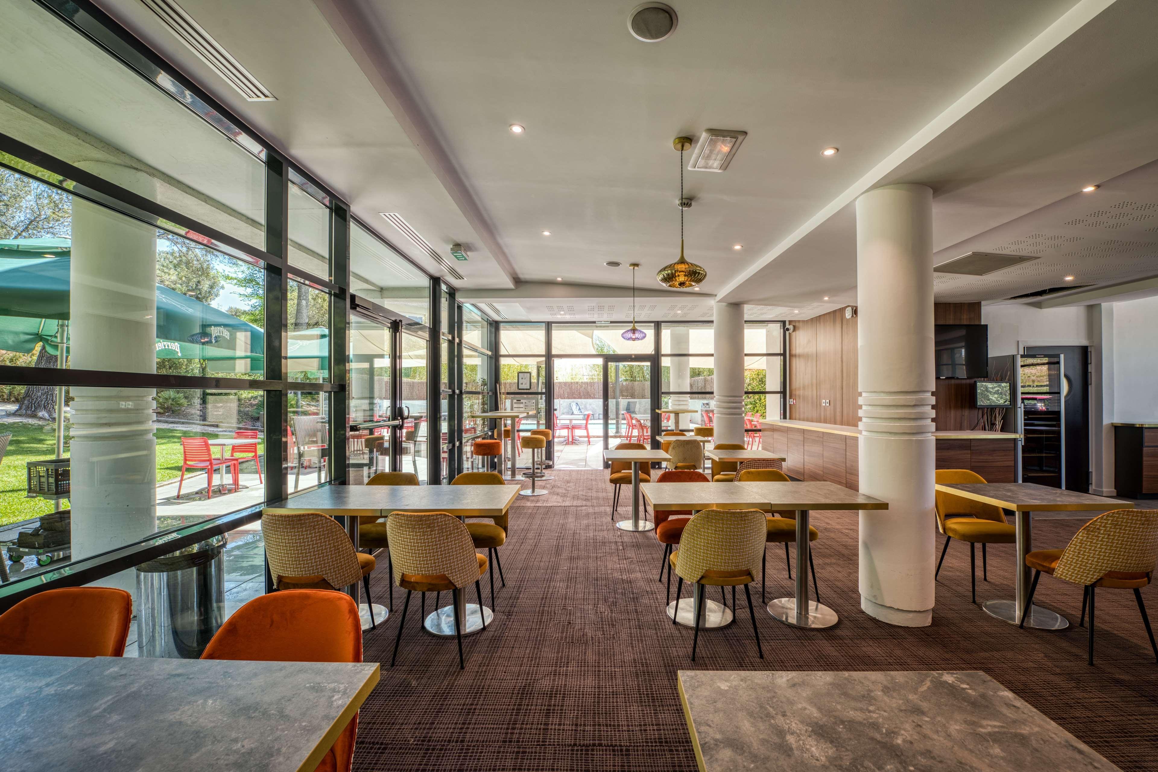 Mercure Aix-En-Provence La Duranne Gare Tgv Exterior foto